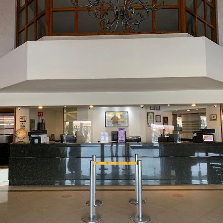 Fastos Hotel Monterrey Exterior photo